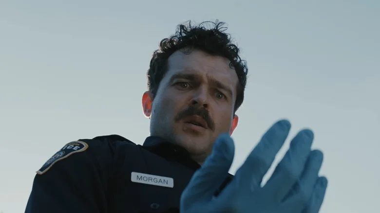 Alden Ehrenreich weapons